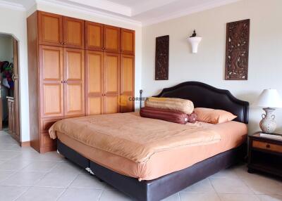 Studio bedroom Condo in View Talay Residence Jomtien