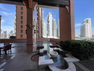 Condo for Sale at Aguston Sukhumvit 22