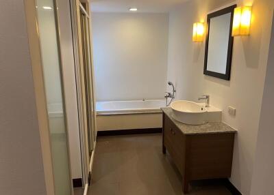 Condo for Rent at Baan Rom Yen