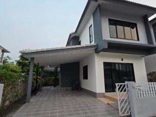 House for Rent at Baan Permsub Hang Dong