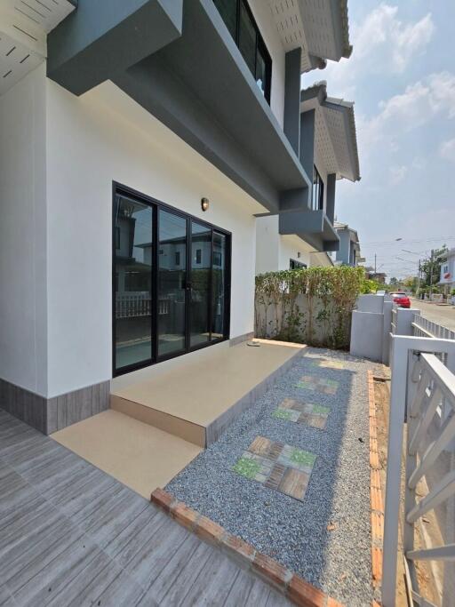 House for Rent at Baan Permsub Hang Dong