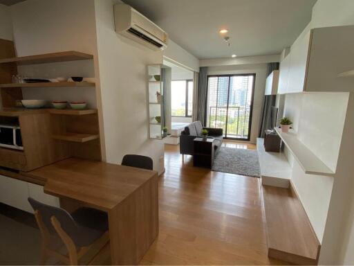 Condo for Rent at Blocs 77