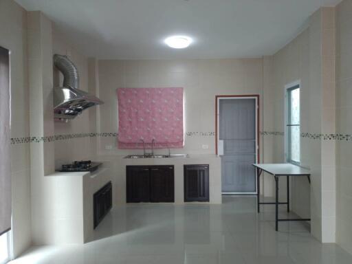 3 Bedroom House for Rent in San Phak Wan, Hang Dong. - CELI16461