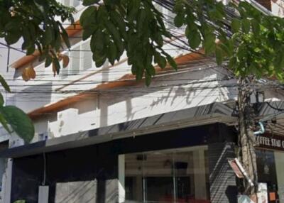 Commercial/Shophouse for Rent in Prakanong