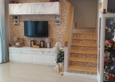 Townhouse for Rent at Diya Valley Samkamphaeng