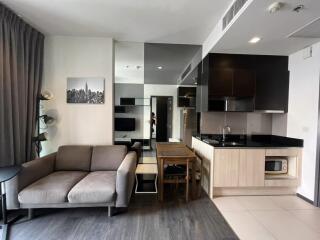 Condo for Rent at The Edge Sukhumvit 23