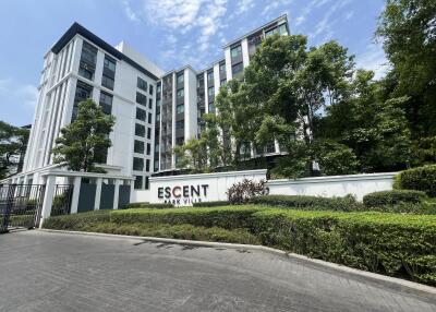 Condo for Rent at Escent Park Ville