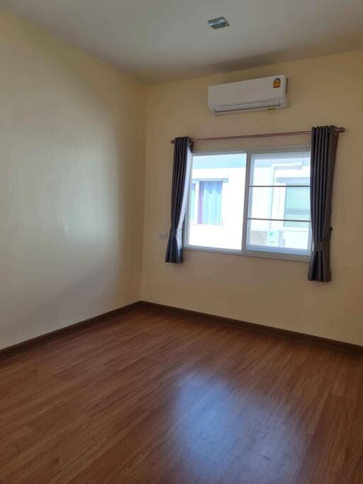 Townhouse for Sale at Golden Town Bangna-Kingkaew