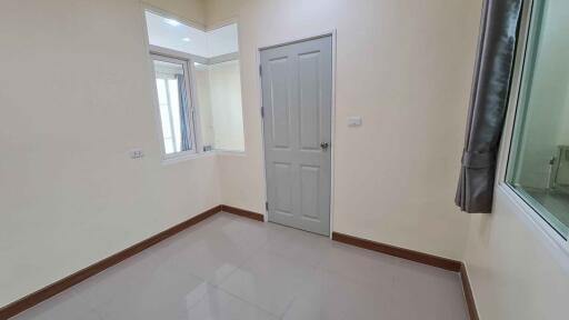 Townhouse for Sale at Golden Town Bangna-Kingkaew