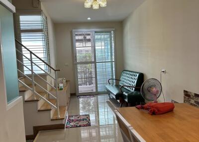 Golden Town Bangna-Suanluang - 3 Bed Townhouse for Rent, Sale *GOLD11868