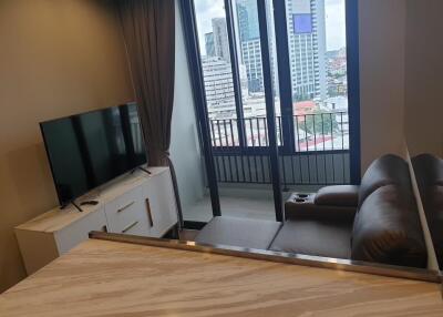 Condo for Rent at Ideo Q Victory