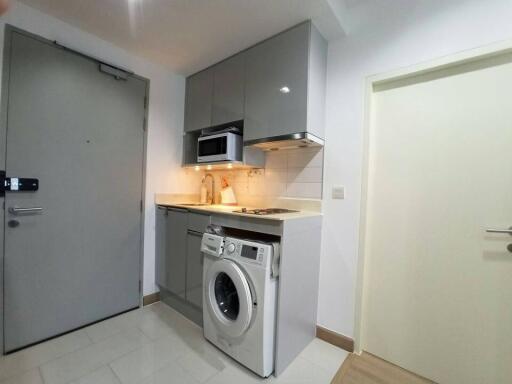 Ideo Mobi Phaya Thai - 1 Bed Condo for Rent *IDEO12058