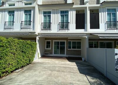 Townhouse for Rent at Indy 2 Bangna-Ramkhamhaeng 2