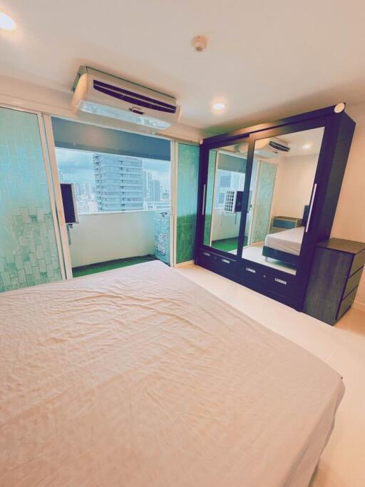 ITF-Silom Palace - 1 Bed Condo for Rent *ITFS11903