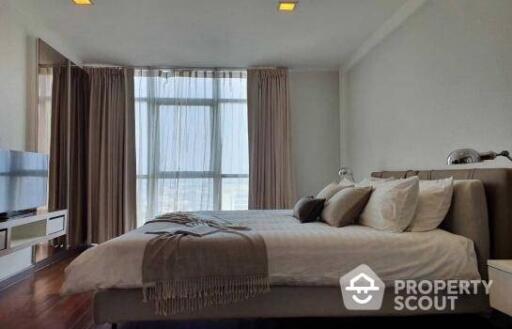 3-BR Condo at Nusasiri Grand Condominium near BTS Ekkamai