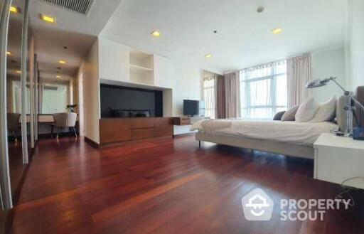 3-BR Condo at Nusasiri Grand Condominium near BTS Ekkamai