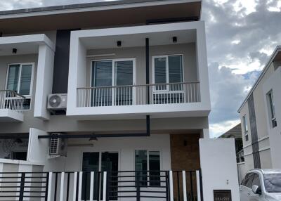 Townhouse for Rent at Karnkanok 19