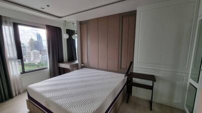 Condo for Sale at Life One Wireless