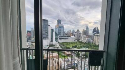 Condo for Sale at Life One Wireless