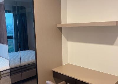 Condo for Rent at Life Asoke Hype