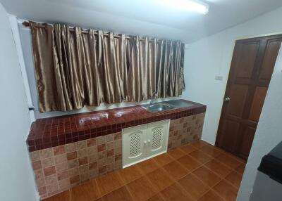 Townhouse for Rent in Si Phum, Mueang Chiang Mai
