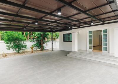 House for Sale in Mae Hia, Mueang Chiang Mai.