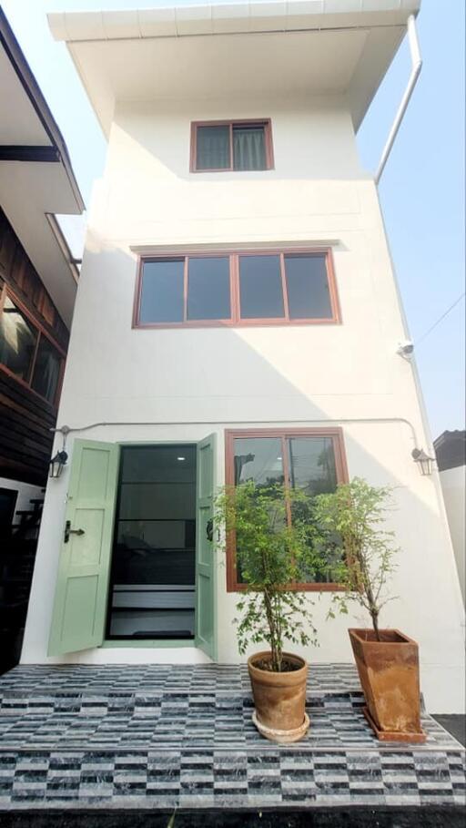 House for Rent in Chang Moi, Mueang Chiang Mai.