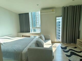 Condo for Rent at Noble Revolve Ratchada 1