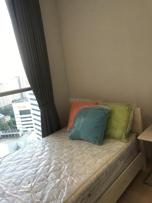 Condo for Rent at Noble Revolve Ratchada 1