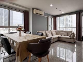 Condo for Sale at Pathum Wan Resort