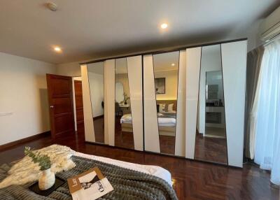 Condo for Sale at Phayathai Plaza