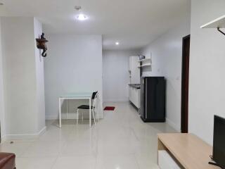 Condo for Rent at Punna Residence 3