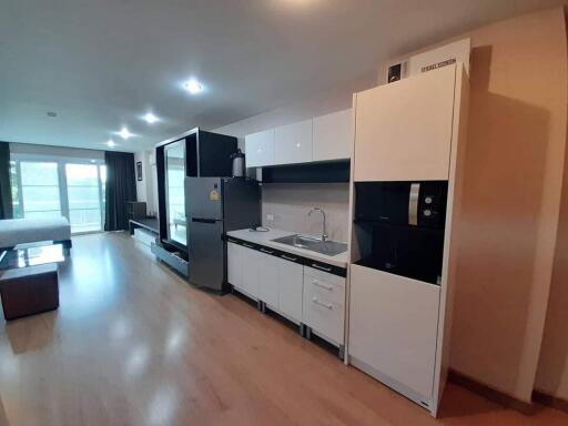 Condo for Sale, Sale w/Tenant at Rawee Waree Condo