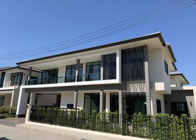 House for Sale at Regent GRANADA