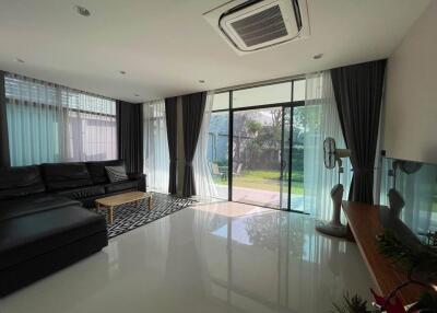 Setthasiri Krungthep Kreetha - 5 Bed House for Rent *SETT11972