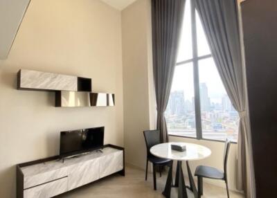 Condo for Rent at Siamese Sukhumvit 48