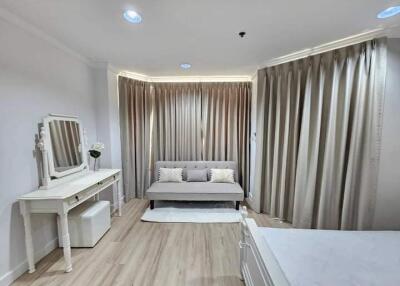 Silom Park View - 1 Bed Condo for Rent *SILO10938