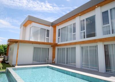 4 Bedroom House for Rent in Ton Pao, San Kamphaeng