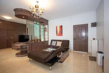 Condo for Sale at Srithana 1