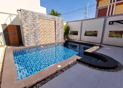 Pool Villa for Rent near Central Festival
