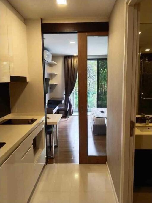 Condo for Rent at Star hill Condo