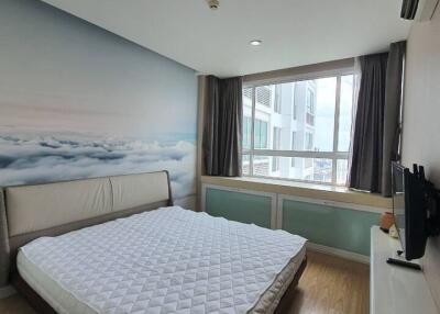 TC Green Condominium - 2 Bed Condo for Sale, Sale w/Tenant *TCGR11968