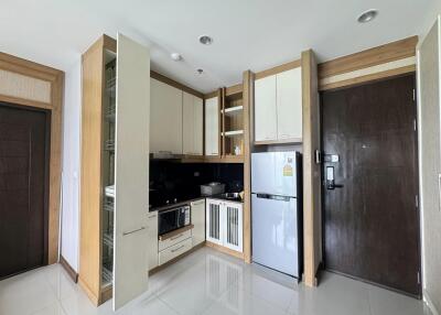 Condo for Rent at The Unique Ruam chok plaze