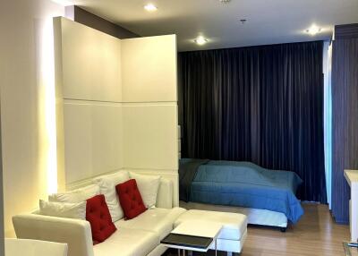 Urbano Absolute Sathon-Taksin - Studio Condo for Sale *URBA12109