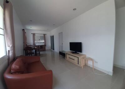 Townhouse for Rent at Urbana 4 Mae Hia