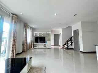 House for Rent at Vararom Charoenmuang