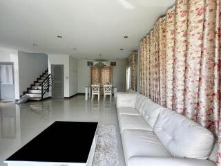 House for Rent at Vararom Charoenmuang