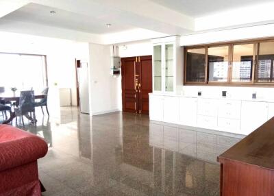 Condo for Rent at THE WATERFORD (Thong Lo 11)