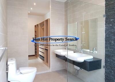 3 bedroom pool villa close to city center Hua Hin