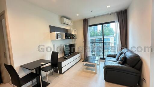 1 Bedroom modern corner unit Condo at Rhythm Sukhumvit 36